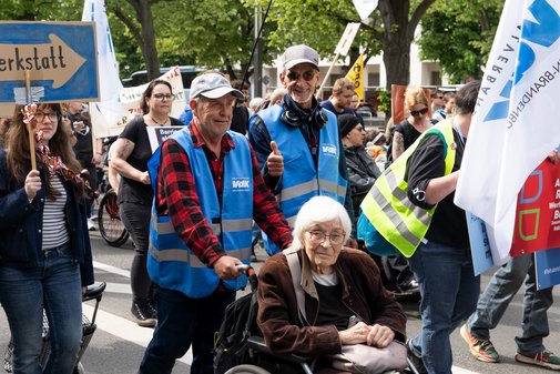 VdK-Teilnehmende auf der Demo