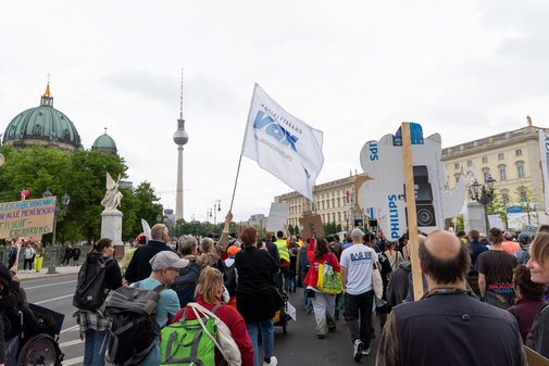 Teilnehmende auf der Demo