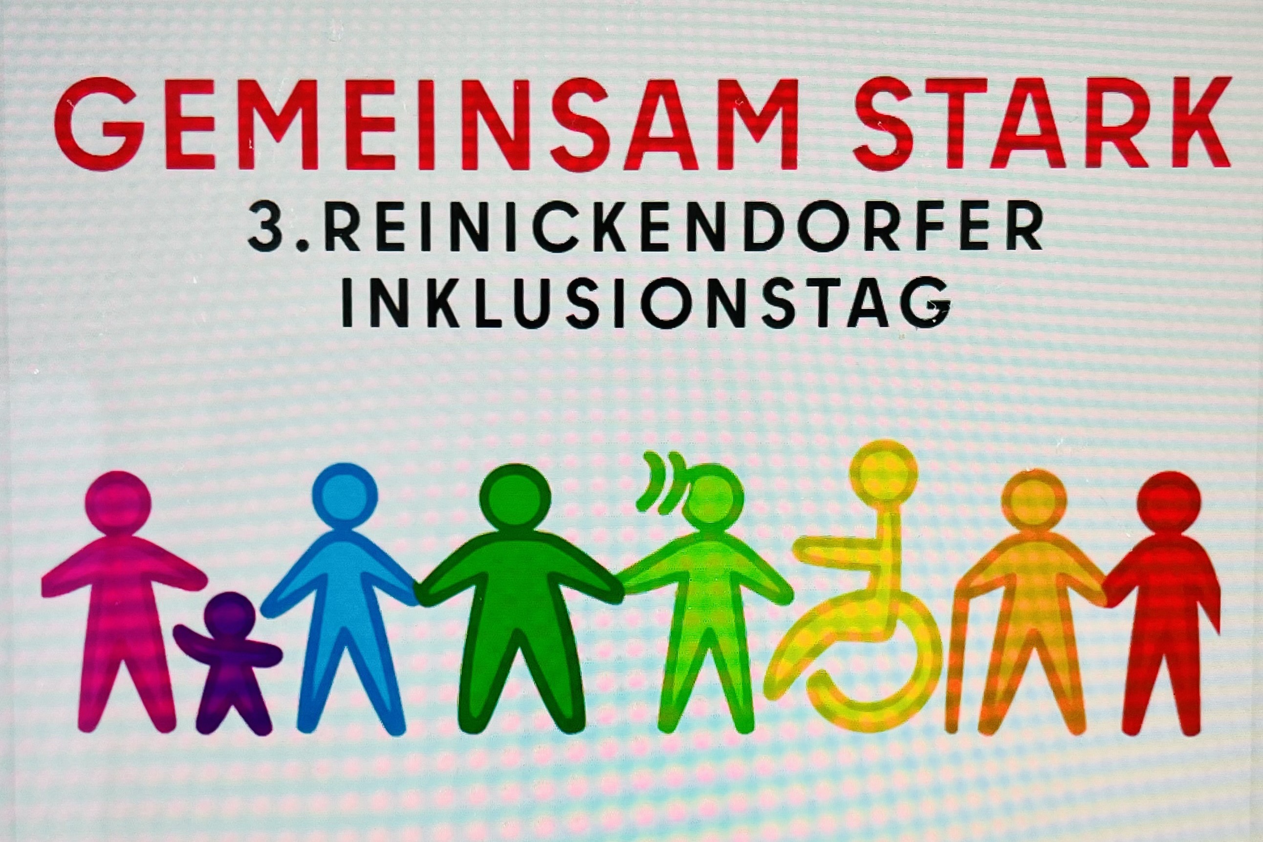 Foto vom Plakat zum Inklusionstag vor dem Rathaus